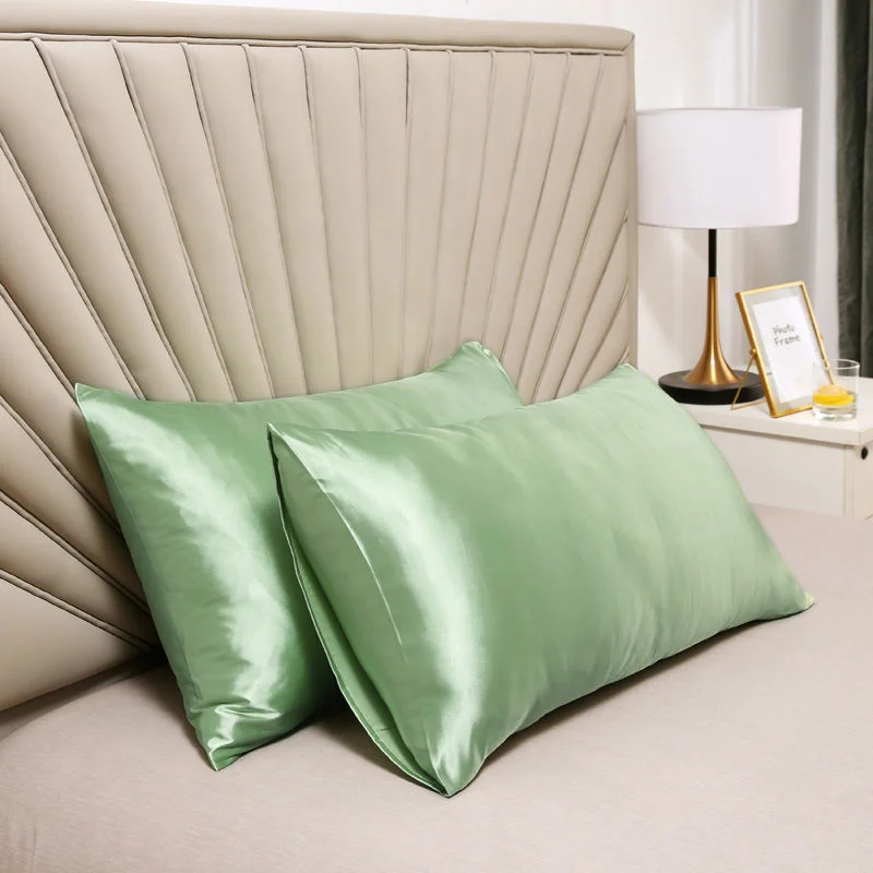 A pair of solid-color silk-like pillowcase pillowcase and envelope pillow (green)