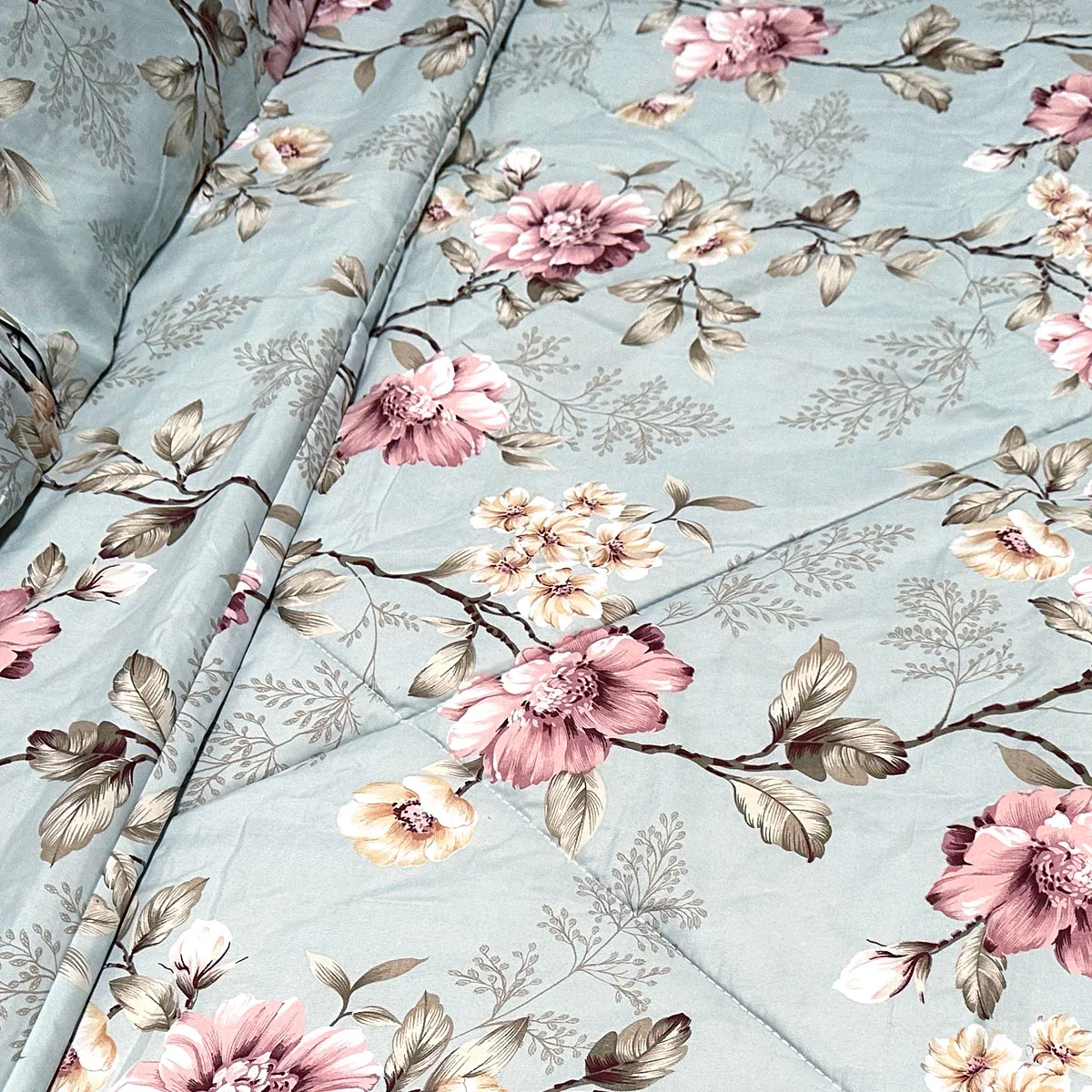 Hotel Living 3 Pce Light Weight Comforter Set Queen/King Corbett Floral Vintage thumbnail 2
