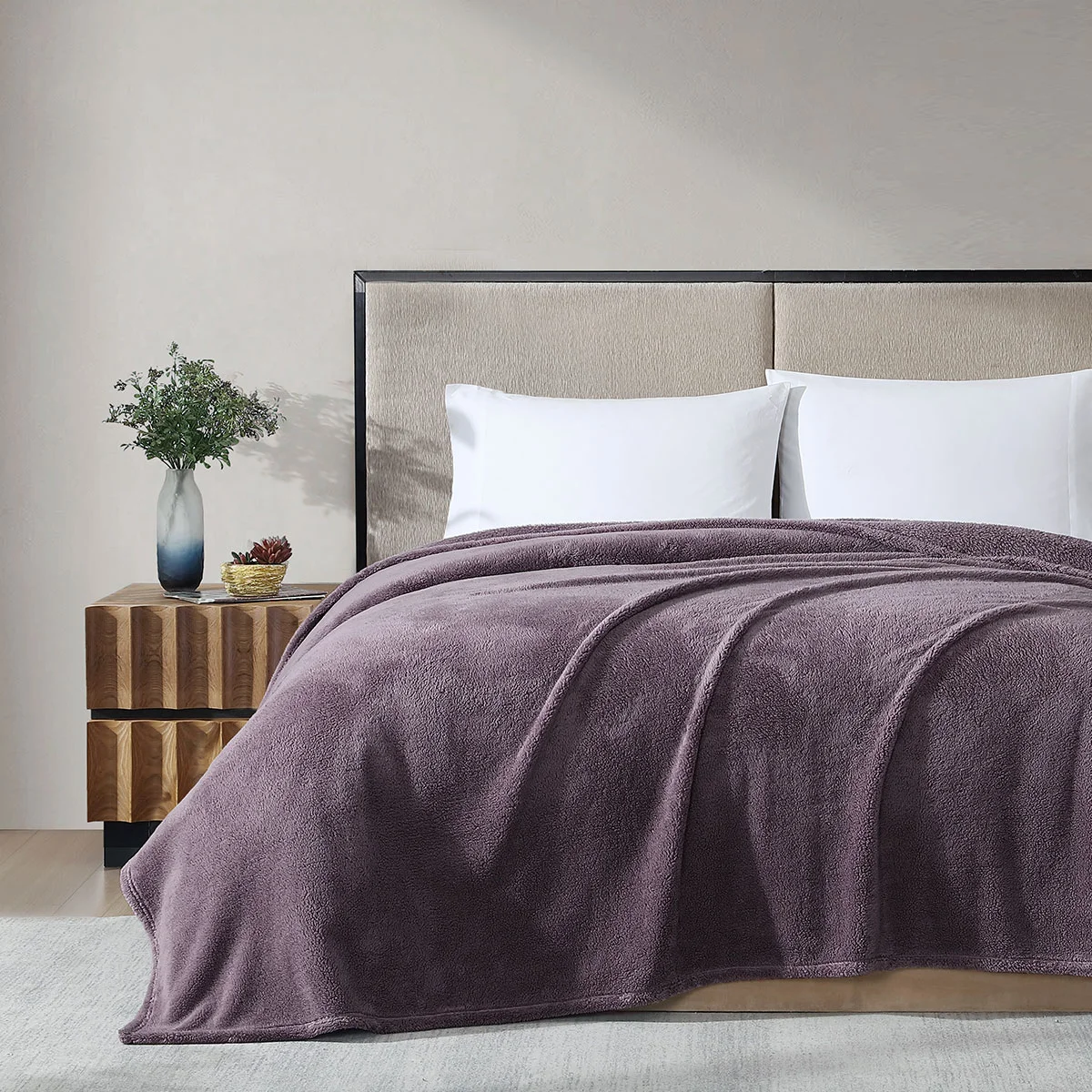 Ardor Teddy Mauve Ultra Soft Cozy Fleece Blanket Queen