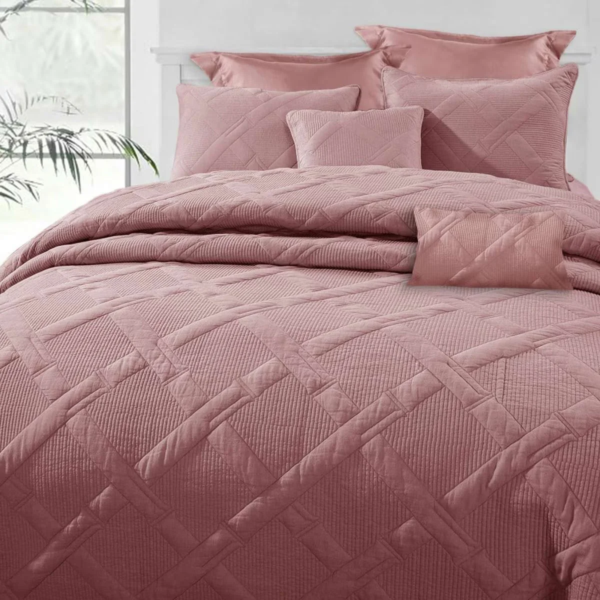 Ramesses Canyou Rose 7- Piece Air Cloud Bamboo Blend Matelasse Comfort Set Queen