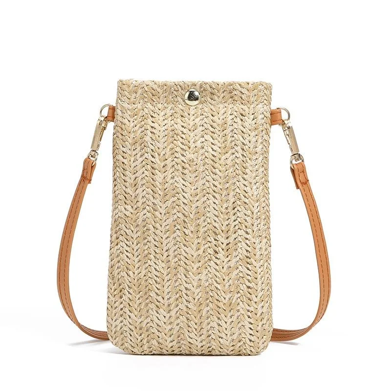 Stylish Straw Beach Bag With Magnetic Closure Cream