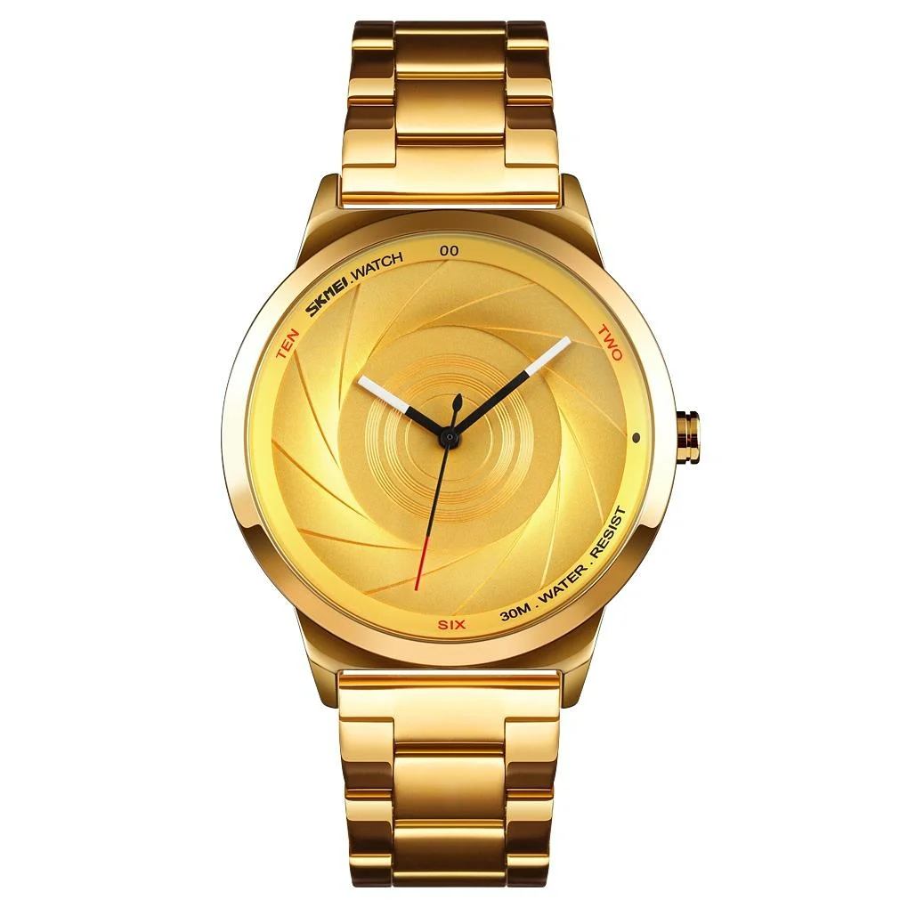 Stylish Waterproof Gold Quartz Watch for Men - Gold