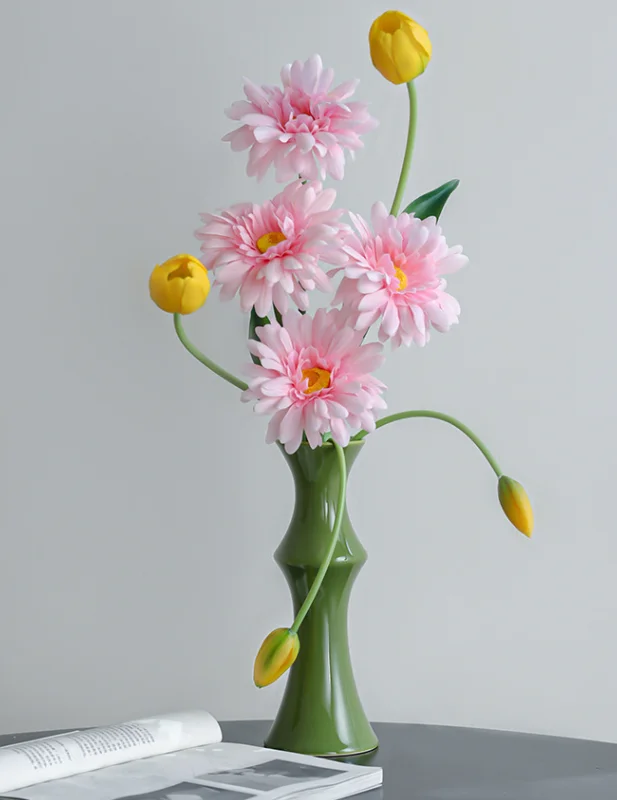 Glossy GreenCeramic Vase - Unique Bamboo-Look Design (20x8x5.5cm)