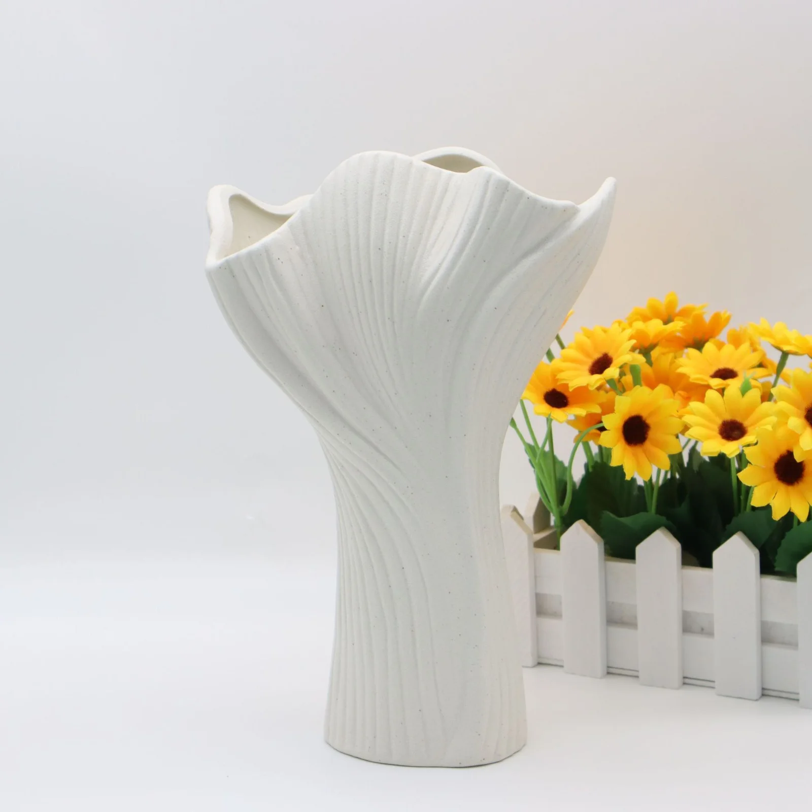 White Elegant Off-White Ceramic Vase - Modern Sculptural Flower Holder with Wide Fluted Opening
