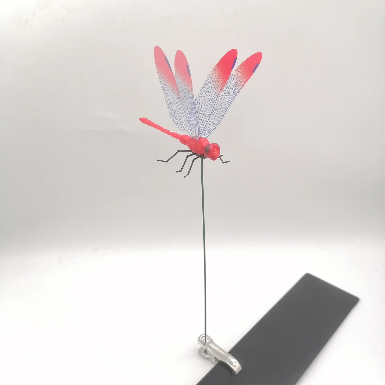 6-Pieces Red Small Garden Dragonfly Clips – 3D Colorful Insect Decoration, Outdoor Metal Stake Ornament, Patio & Plant Accessories