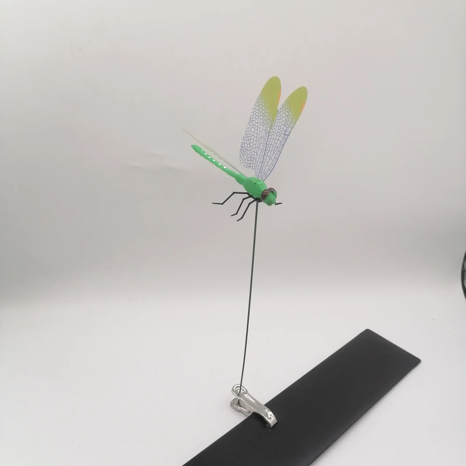 6-Pieces Green Small Garden Dragonfly Clips – 3D Colorful Insect Decoration, Outdoor Metal Stake Ornament, Patio & Plant Accessories