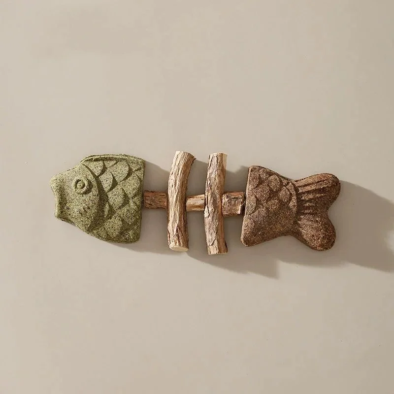 Brown and green 5 Pack Cat Catnip Toys Fish Bone Shaped Silvervine Chew Sticks for Teeth Cleaning and Interactive Play