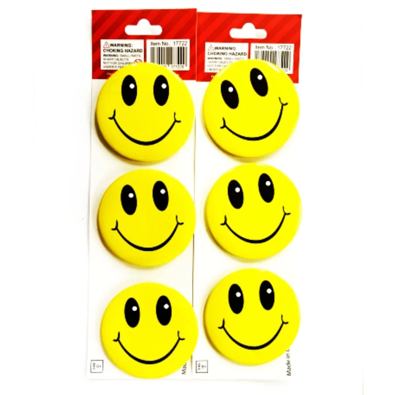 Smiley face badges - Medium 3.9cm